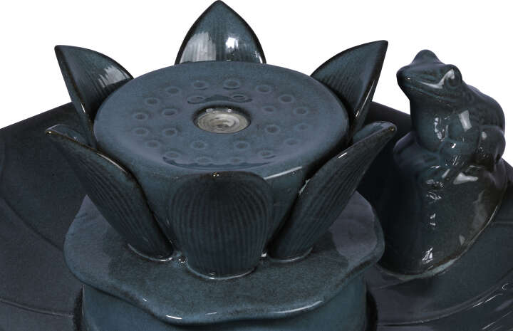 dobar Gartenbrunnen Helena mit Solarpanel